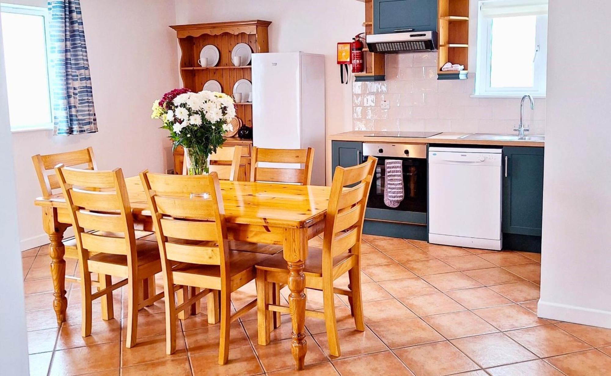 Dingle Harbour Cottages 3 Bed Sleeps 7 By Trident Holiday Homes Екстериор снимка
